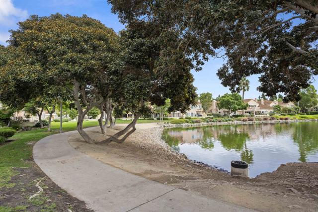 845 RIDGEWATER DR, Chula Vista CA: https://media.crmls.org/mediaz/c0326d4c-8ca7-452c-ba54-e2654edc3814.jpg