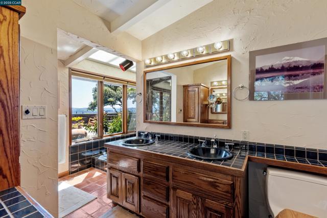 1176 Brown Ave, Lafayette CA: https://media.crmls.org/mediaz/c03297f0-005b-47fa-929e-2f4c53c4275c.jpg