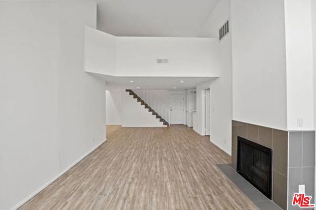 11711 Ohio Avenue, Los Angeles CA: https://media.crmls.org/mediaz/c033642d-796c-471f-9d0b-7f13417a4241.jpg