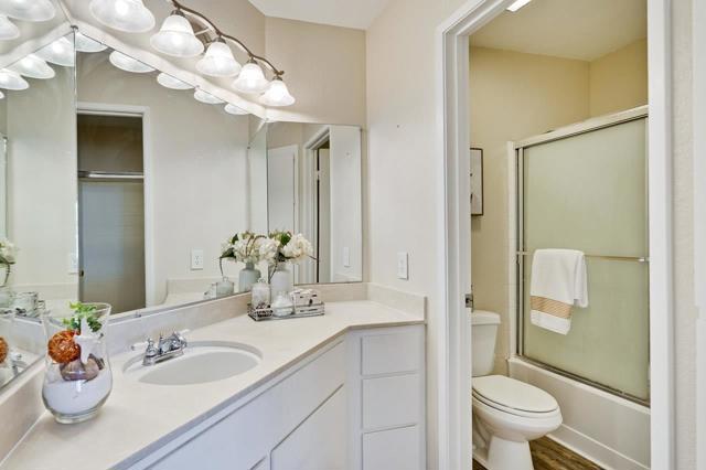 336 Shadow Run Drive, San Jose CA: https://media.crmls.org/mediaz/c03399e7-4446-43b2-9938-05f572ce5ddf.jpg