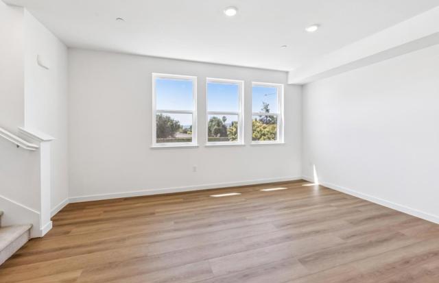 818 Redberry Way, San Jose CA: https://media.crmls.org/mediaz/c033a906-e4ad-4013-b78e-23c18b4029b1.jpg