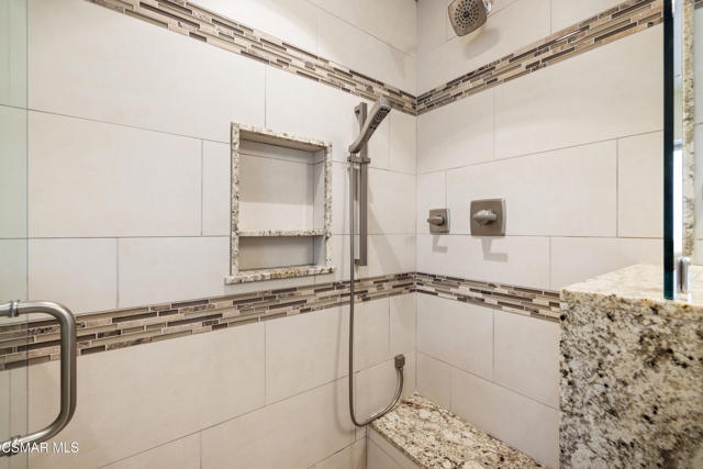261 Hiram Avenue, Newbury Park CA: https://media.crmls.org/mediaz/c033b9e6-2f4e-4558-8d32-6eed15b03708.jpg