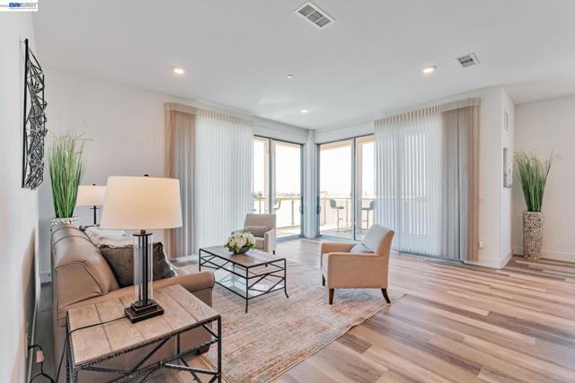 45128 Warm Springs Blvd, Fremont CA: https://media.crmls.org/mediaz/c034c232-bbc1-4dff-9e12-0731bd3d86a5.jpg