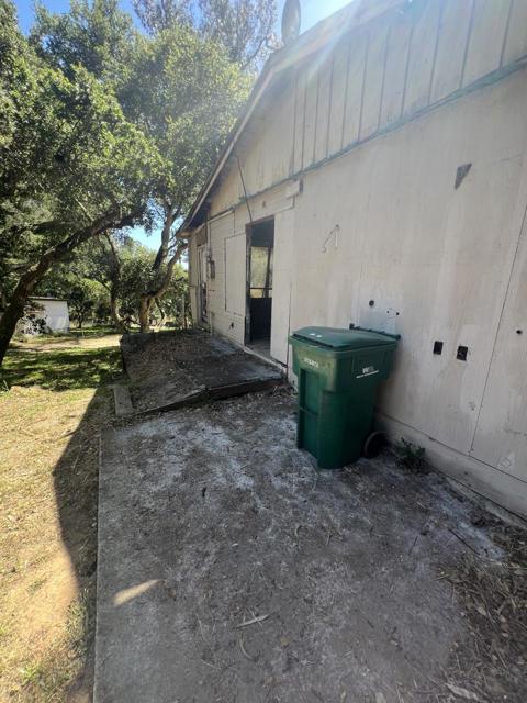 17160 Wilson Way, Royal Oaks CA: https://media.crmls.org/mediaz/c034d1b9-f329-4462-96ca-205b8c81e2d6.jpg