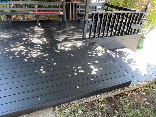 120 E Lake Drive, Antioch CA: https://media.crmls.org/mediaz/c0352eca-8c30-4707-be29-eb3f605c6f13.jpg