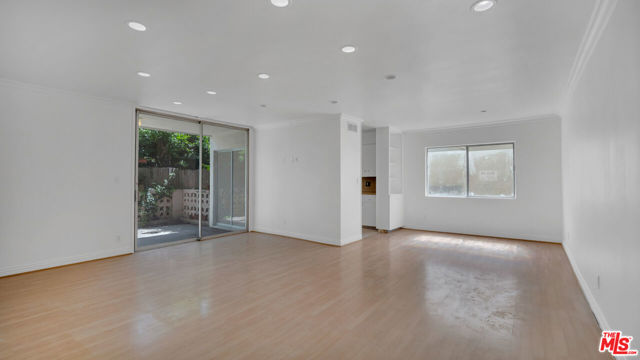 6251 Coldwater Canyon Avenue, 101 photo 3