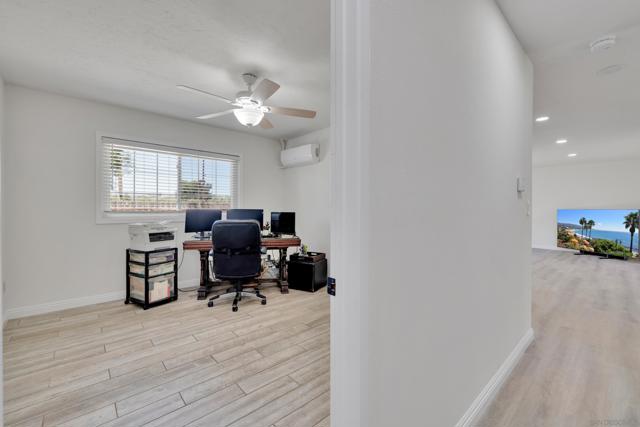 13918 Putney Rd, Poway CA: https://media.crmls.org/mediaz/c035f046-a0bb-4746-abf2-41977e7afd29.jpg