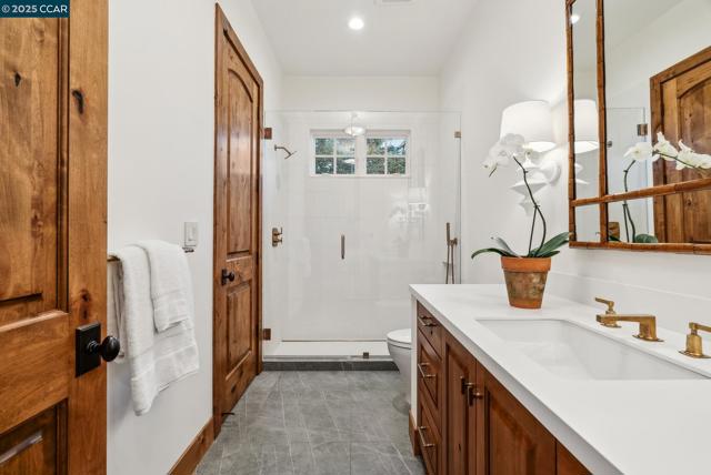 Image 20 of 60 For 1121 Rahara Dr.
