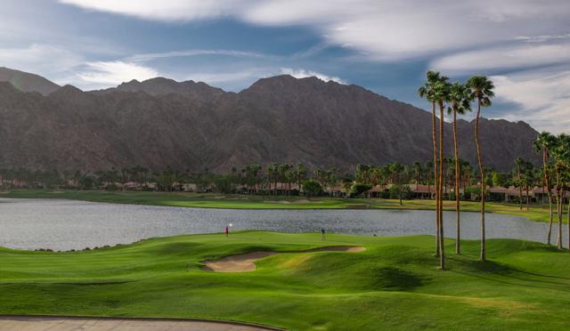 80601 Oak Tree, La Quinta CA: https://media.crmls.org/mediaz/c035febc-30de-45aa-8aa2-cd72c9b913af.jpg