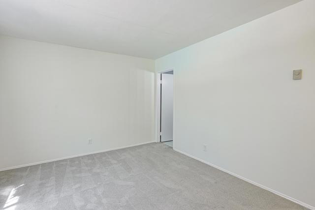 4800 Williamsburg Ln, La Mesa CA: https://media.crmls.org/mediaz/c03651ea-fe21-4333-8851-6d70854c2b2a.jpg