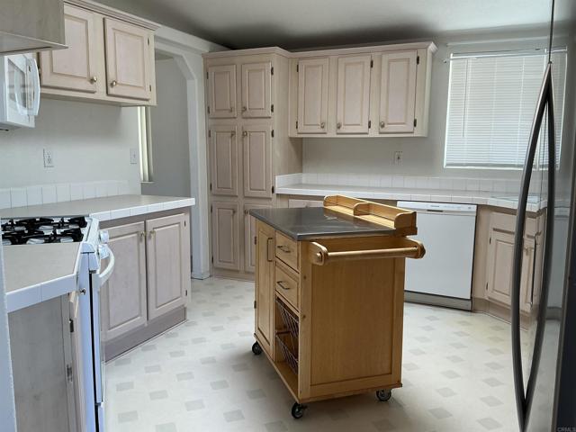 Detail Gallery Image 11 of 26 For 525 W El Norte  Pkwy #127,  Escondido,  CA 92026 - 2 Beds | 2 Baths