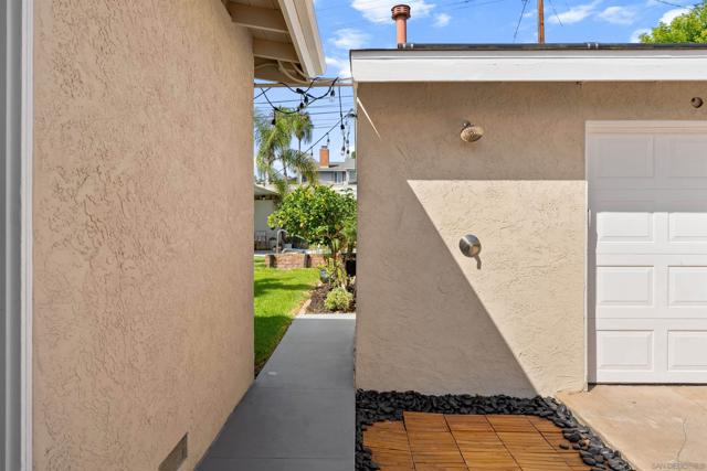 1154 Sapphire Street, San Diego CA: https://media.crmls.org/mediaz/c03747b6-bdc3-4aff-8693-84c459b3f2d1.jpg