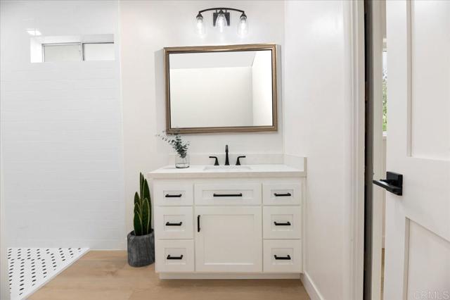 Detail Gallery Image 25 of 38 For 4042 Las Casas Ave, Claremont,  CA 91711 - 3 Beds | 2/1 Baths
