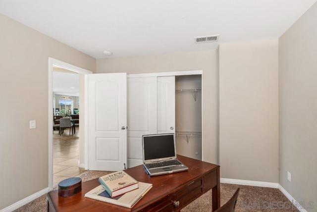 1616 Pegasus Way, San Marcos CA: https://media.crmls.org/mediaz/c038d20e-a525-42b4-901e-0b4002c3911e.jpg