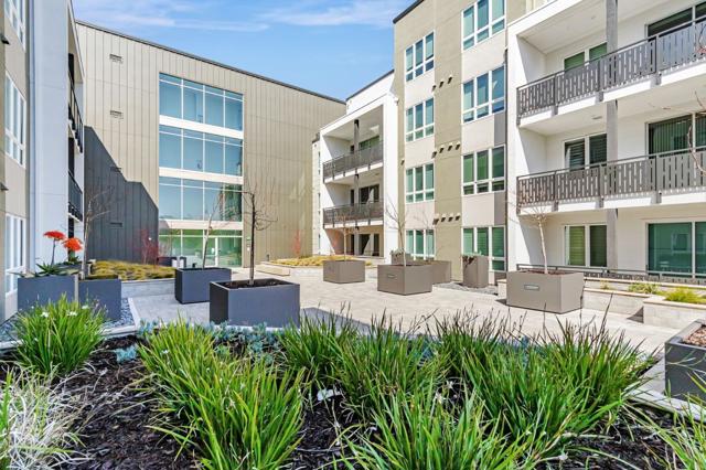 2250 Kilowatt Way, Fremont CA: https://media.crmls.org/mediaz/c03973a8-61e3-4832-8346-b2a53aae4ef5.jpg