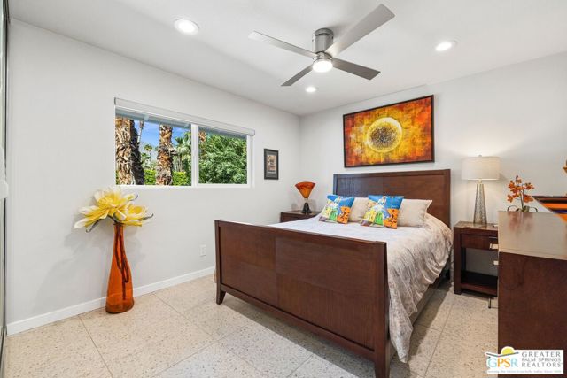 1244 S San Mateo Drive, Palm Springs CA: https://media.crmls.org/mediaz/c039a729-217b-4c6f-8560-3df7ab013f1c.jpg