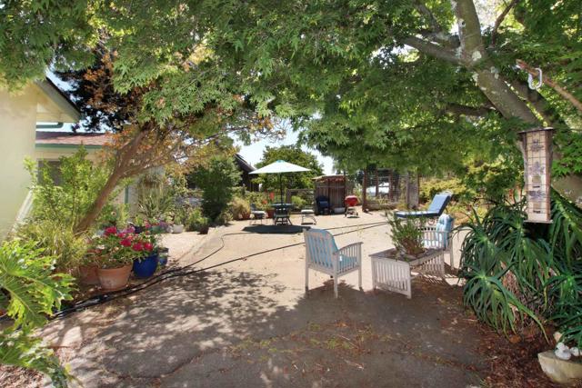46 Valley View Road, Watsonville CA: https://media.crmls.org/mediaz/c039cc47-efb0-48a5-821d-0e0323f84468.jpg