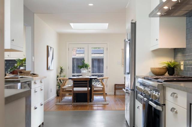 934 Hickory Way, Fremont CA: https://media.crmls.org/mediaz/c03a833d-3eb3-4d89-86f8-11233995ddea.jpg