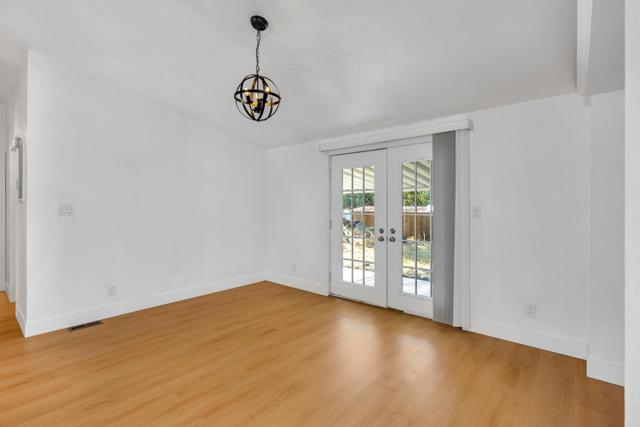4028 Dawn Road, Mariposa CA: https://media.crmls.org/mediaz/c03bfc18-49ad-4ae9-bd70-2163639d4156.jpg