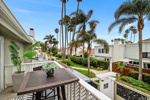 Detail Gallery Image 26 of 40 For 69 Half Moon Bend, Coronado,  CA 92118 - 3 Beds | 3/1 Baths