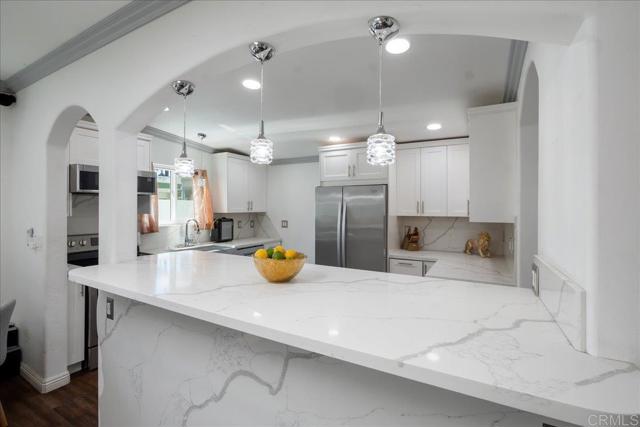 Detail Gallery Image 7 of 31 For 4126 E Plaza Bld, National City,  CA 91950 - 3 Beds | 2 Baths