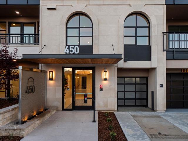 450 1st Street, Los Altos CA: https://media.crmls.org/mediaz/c03d0b9a-95de-4d34-90aa-7ce69b5956a2.jpg