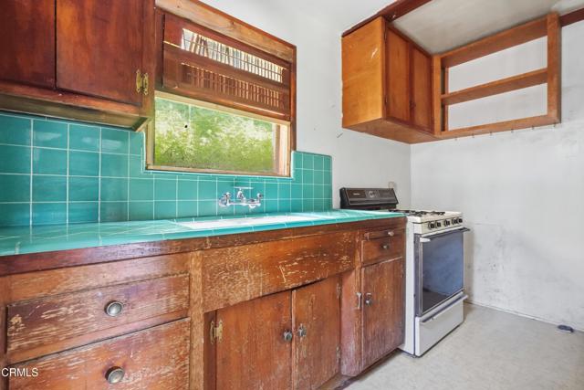 Detail Gallery Image 40 of 48 For 4304 Saltillo St, Los Angeles,  CA 91364 - 2 Beds | 2 Baths