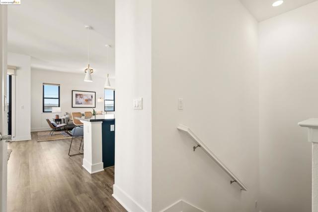 Image 17 of 40 For 1143 66th St