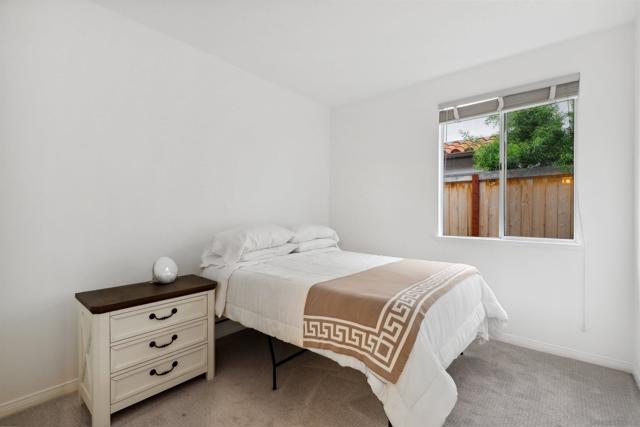 6660 Curlew Ter, Carlsbad CA: https://media.crmls.org/mediaz/c040d6aa-2e83-4932-9b88-7fdb4c5d6d6d.jpg