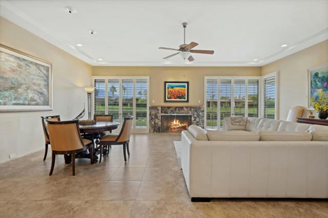 10 Colgate Drive, Rancho Mirage CA: https://media.crmls.org/mediaz/c0418134-3e7c-41f3-b008-e2d6cbf8f8aa.jpg