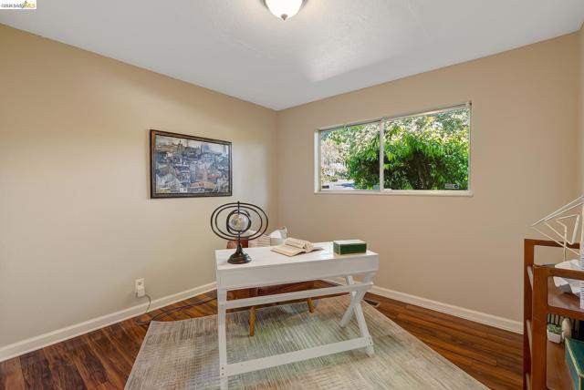 Image 8 of 47 For 2651 Tamalpais Dr