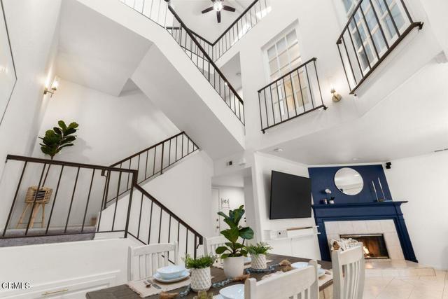 Detail Gallery Image 6 of 28 For 238 Camino Toluca, Camarillo,  CA 93010 - 2 Beds | 2/1 Baths