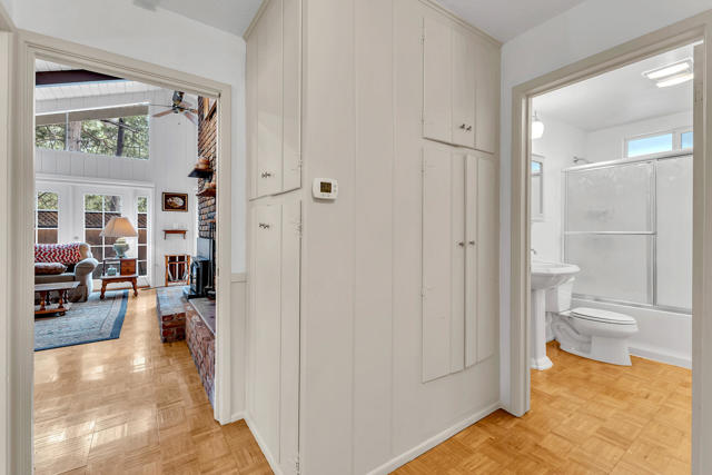 54640 Marian View Drive, Idyllwild CA: https://media.crmls.org/mediaz/c044add8-b567-415e-9f7f-932dbe2923f4.jpg