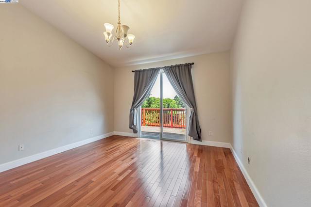 2578 Ridge Crest Ct., Castro Valley CA: https://media.crmls.org/mediaz/c044cc30-921c-4fe3-8f9f-4f4bbc68070b.jpg
