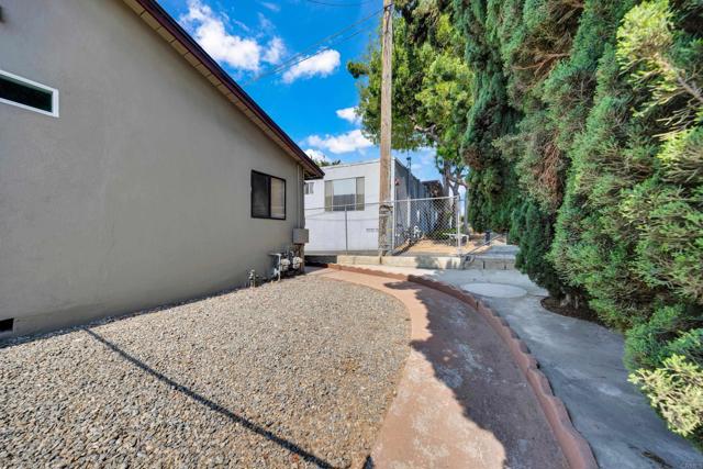 Detail Gallery Image 49 of 60 For 9015 9017 Campo Rd, Spring Valley,  CA 91977 - 6 Beds | 4 Baths