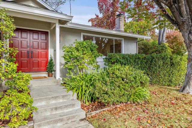 1133 Clydebank Court, Sunnyvale CA: https://media.crmls.org/mediaz/c047a4df-9934-4260-8db5-1538598b380a.jpg