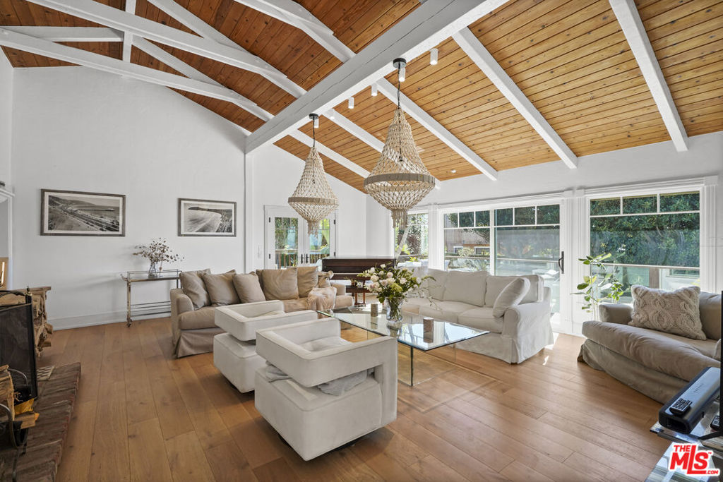 MLS #25614281 image #4