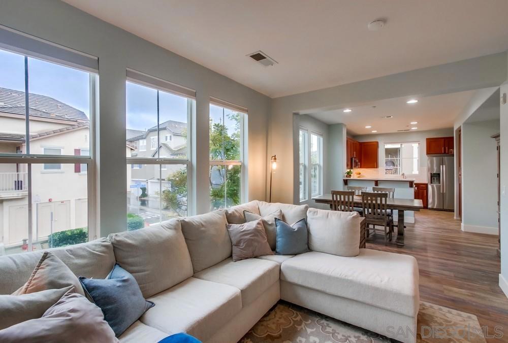 2711 Persimmon Ct, Chula Vista, CA 91915