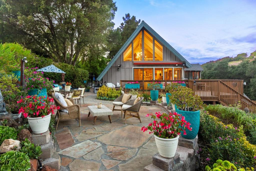 412 Corral De Tierra Road