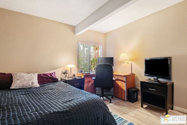 648 S Roxbury Drive, Palm Springs CA: https://media.crmls.org/mediaz/c04a2cbb-6ed2-45fb-87ab-007b55fde437.jpg