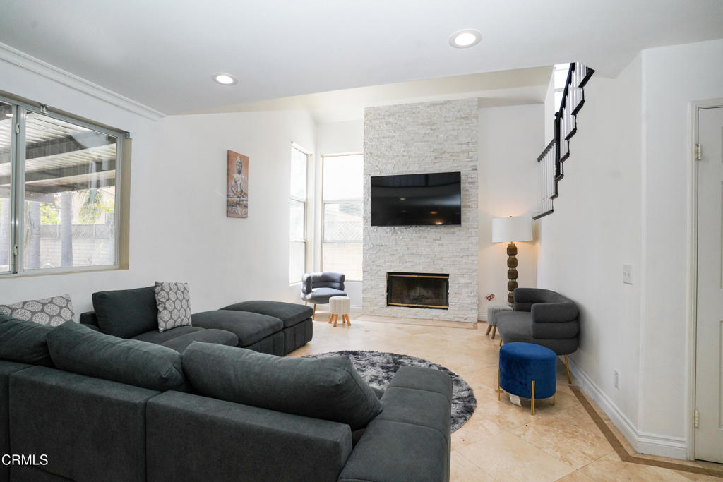 MLS #V1-33555 image #16