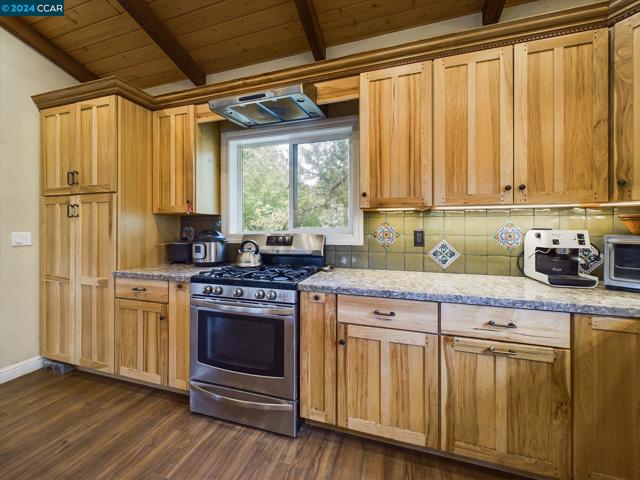 Image 6 of 60 For 1285 Bliss Ln