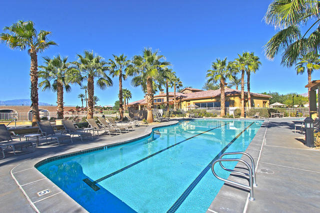 43784 Riunione Place, Indio CA: https://media.crmls.org/mediaz/c04b8418-b915-43b8-8f58-f317a7542c45.jpg