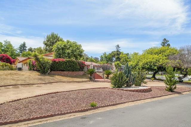 1904 Grove Road, El Cajon CA: https://media.crmls.org/mediaz/c04be4b7-ad91-4b71-99ba-ae335b00af66.jpg