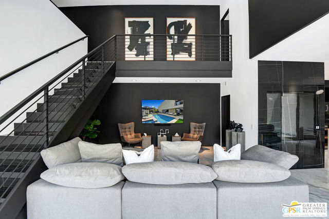 1508 E Baristo Road, Palm Springs CA: https://media.crmls.org/mediaz/c04bf5f5-1848-432e-a280-a4b10bd9662e.jpg