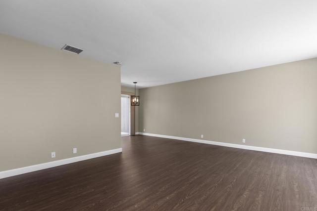 8746 Villa La Jolla Drive, La Jolla CA: https://media.crmls.org/mediaz/c04c4134-e921-49df-912c-0cd70c058f14.jpg