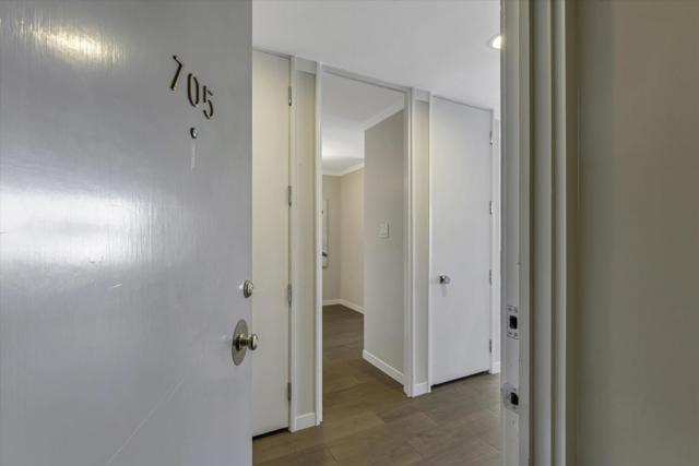 565 Bellevue Avenue, Oakland CA: https://media.crmls.org/mediaz/c04c7c44-0168-4f08-8d03-452a2568b82d.jpg