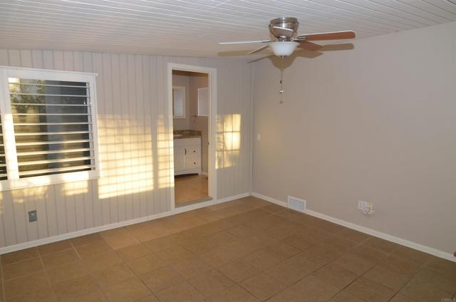 2297 Newcastle Avenue, Cardiff by the Sea CA: https://media.crmls.org/mediaz/c04db3d2-fd6d-468b-8e58-38a436b52ef6.jpg