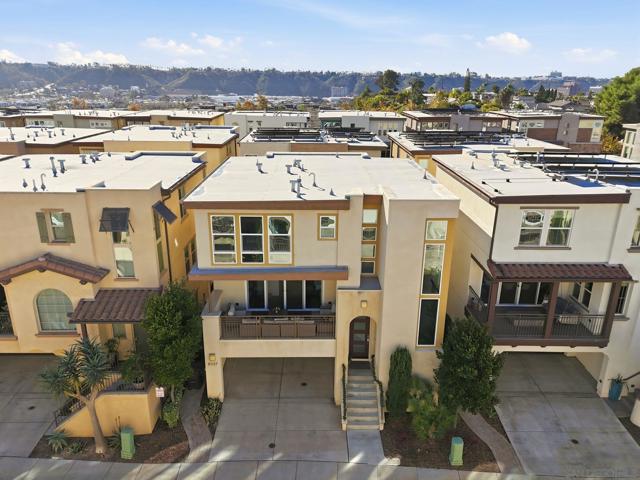 8337 Summit way, San Diego CA: https://media.crmls.org/mediaz/c04e5fba-e750-4778-a62c-5721ed54b4db.jpg