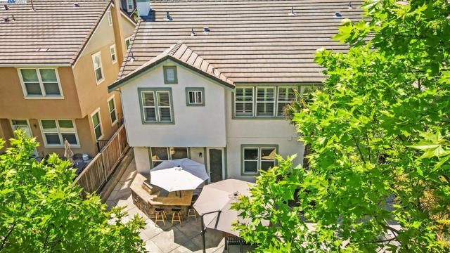 1736 Cottswald St, Danville CA: https://media.crmls.org/mediaz/c04e9ea0-e4b3-4acd-9b10-3df0874e0b9c.jpg